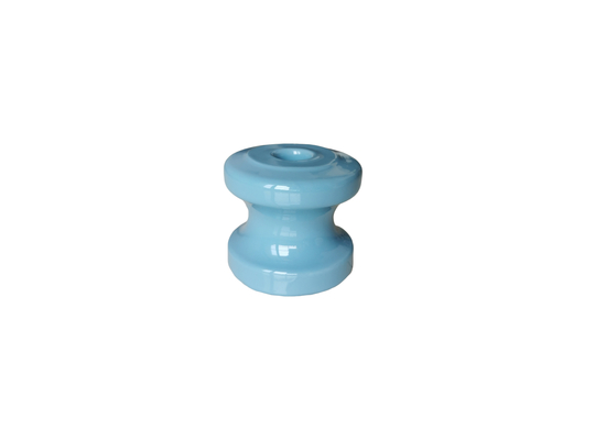 13.3KN ANSI C-110 Porcelain Spool Insulators สำหรับส่ง