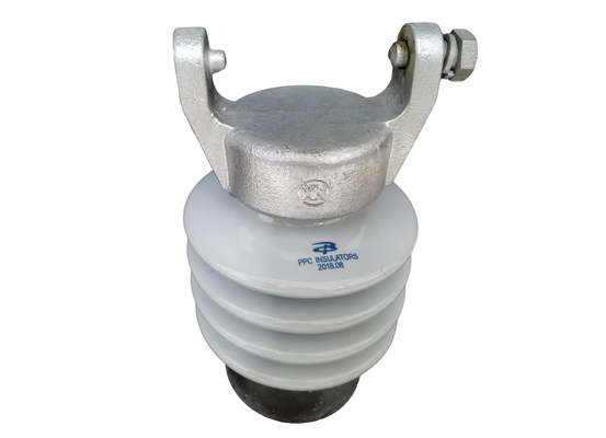 ความแข็งแรงเชิงกลสูง C-120 Porcelain Line Post Insulator การสูญเสียต่ำ