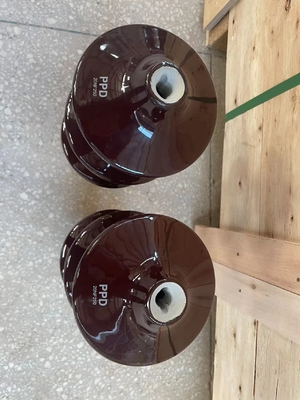 DIN42531 บูชพอร์ซเลนสีน้ำตาลในหม้อแปลง 20NF250