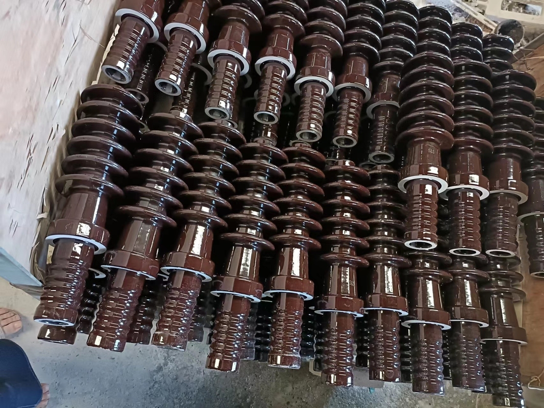 IEC 60168 Oil ASS Transformer บูชพอร์ซเลนสีน้ำตาลเคลือบตลาดเกาหลี 150kV
