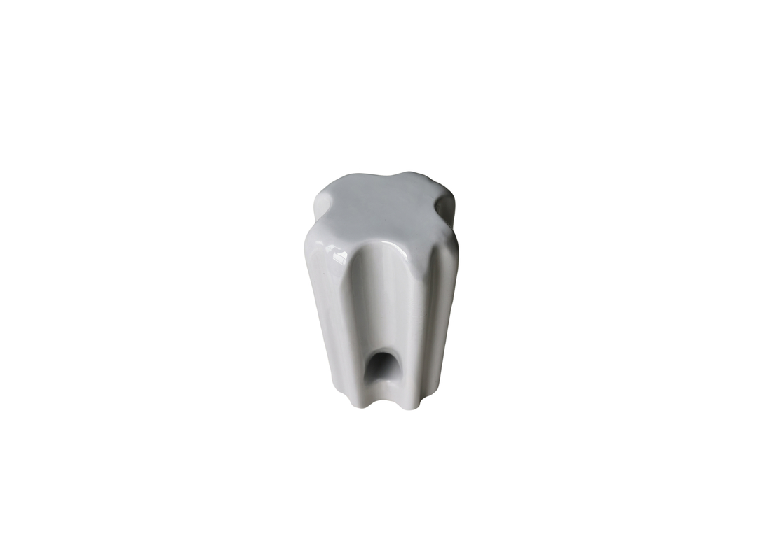 พอร์ซเลน ANSI 54-4 40kV Guy Strain Insulator