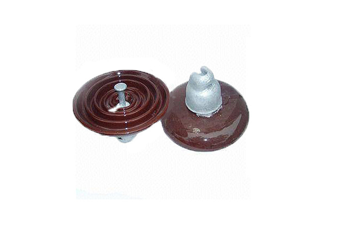 สายการจัดจำหน่าย 67kN ANSI Class Porcelain Suspension Insulator
