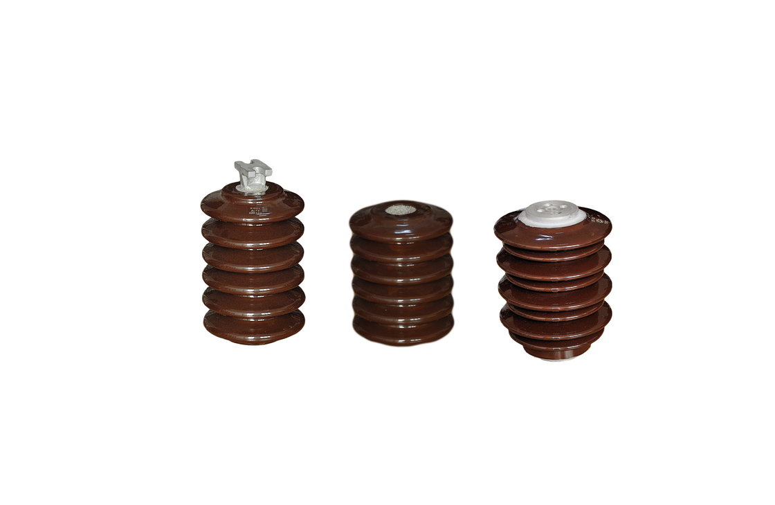 น้ำตาล 14.4kV A30-4 Porcelain Standoff Insulators