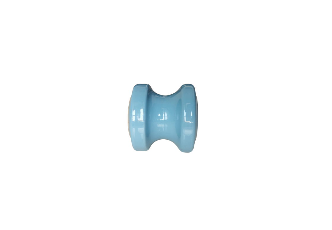 13.3KN ANSI C-110 Porcelain Spool Insulators สำหรับส่ง