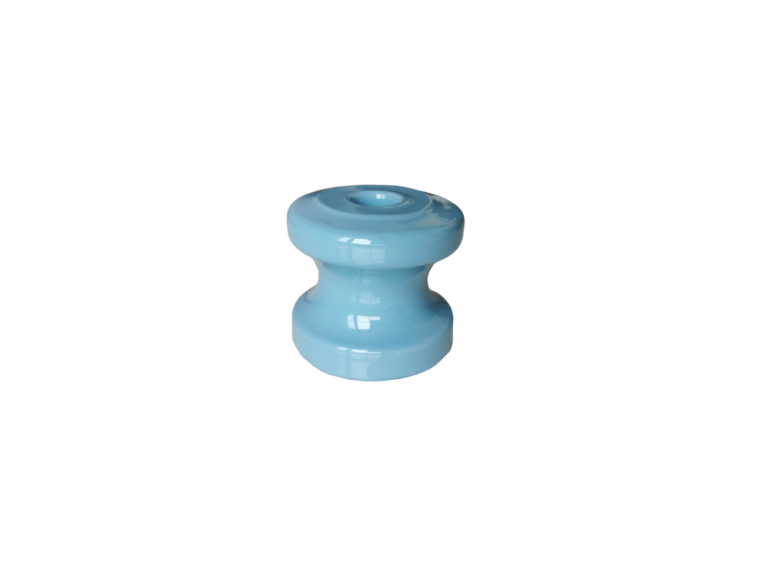13.3KN ANSI C-110 Porcelain Spool Insulators สำหรับส่ง