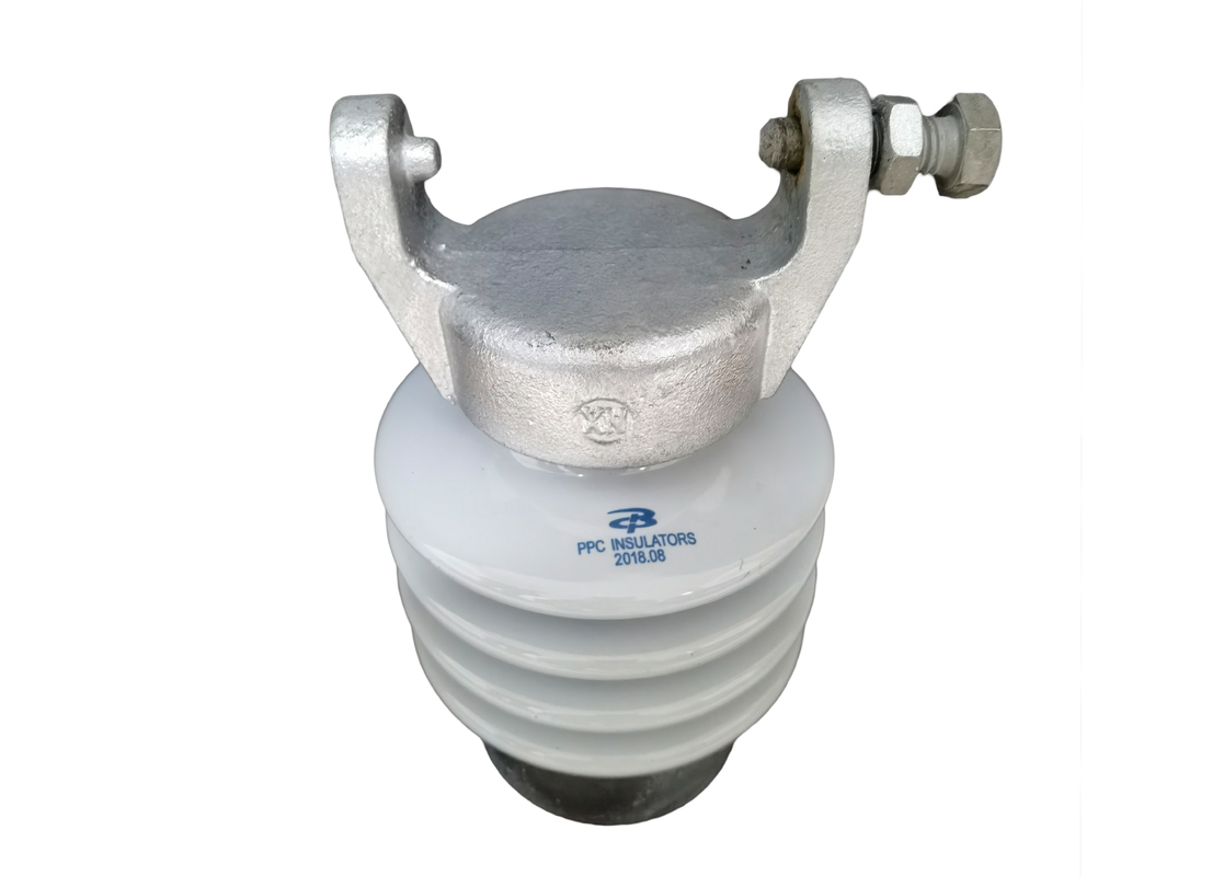IEC 60168 ฉนวนโพสต์ลายเส้นพอร์ซเลนป้องกันการเปราะสีเทาอ่อน