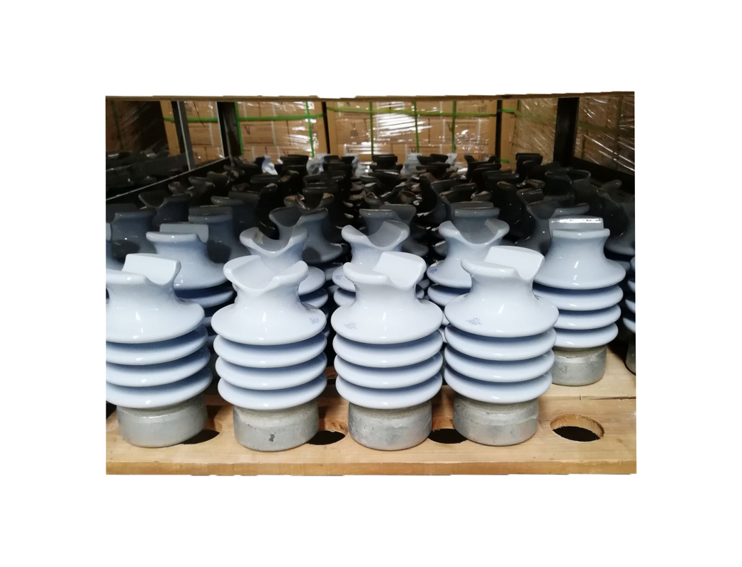 ANSI Standard 57-1S พร้อมแกนสั้น 12.5kN ไลน์โพสต์อินซูเลเตอร์