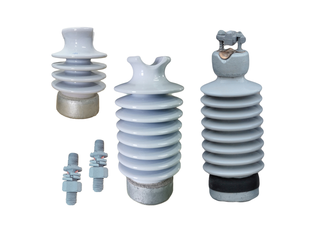 สีเทาอ่อน ANSI 57-3 12.5kN ไลน์โพสต์อินซูเลเตอร์พร้อมสตั๊ดสั้น