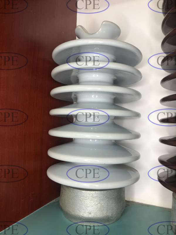 ANSI C29.7 สีเทาอ่อนเคลือบกระเบื้องพอร์ซเลนโพสต์ Insulators