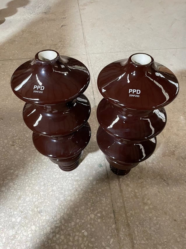 พอร์ซเลนสีน้ำตาล C-110 บูชหม้อแปลงไฟฟ้าแรงสูง / OEM