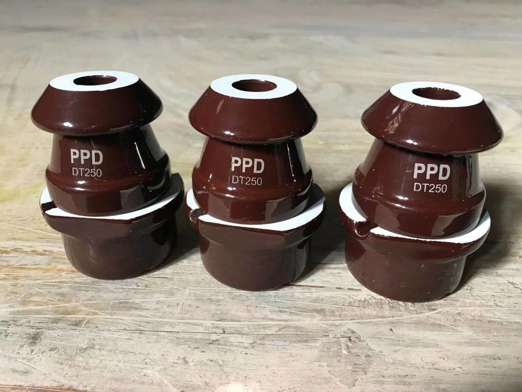 DIN 1kV 250A พอร์ซเลนหม้อแปลงบูชสีน้ำตาล OEM Available