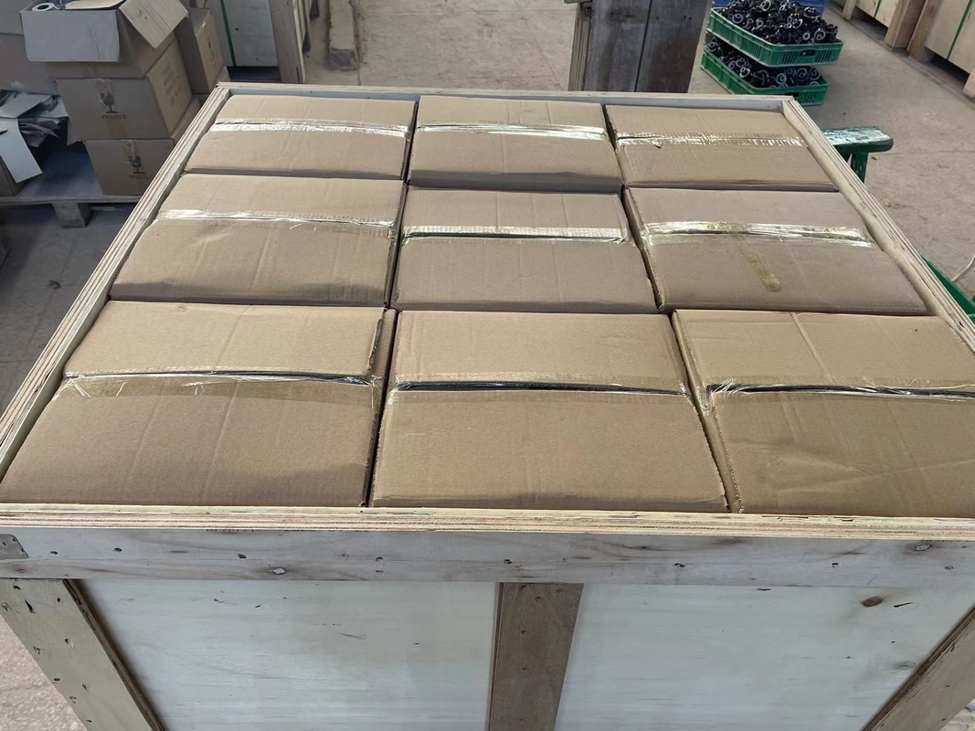 DIN 1kV 250A พอร์ซเลนหม้อแปลงบูชสีน้ำตาล OEM Available