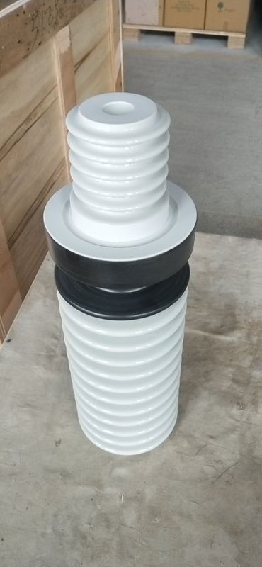 IEC Standard 36kV 12Sheds ฉนวนหุ้มฉนวนแก๊สสีขาว OEM